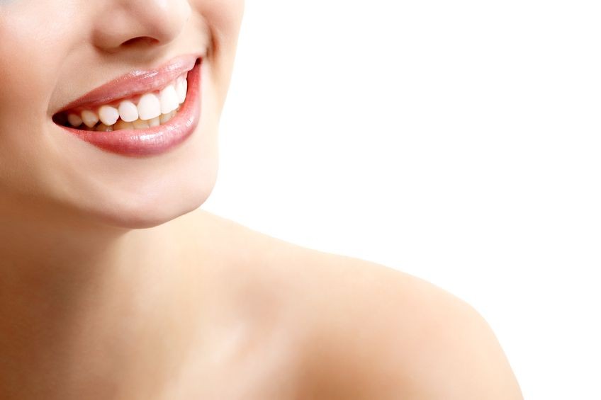 Des dents blanches pour un sourire parfait !