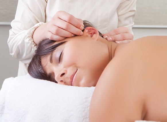 Pour maigrir : l'acupuncture auriculaire